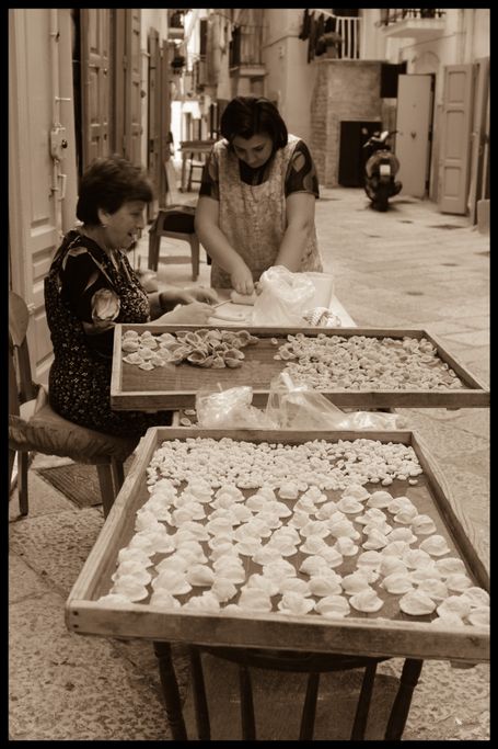 The way mama remembers how they used to make pasta in Italy all together where they were all friends & family.